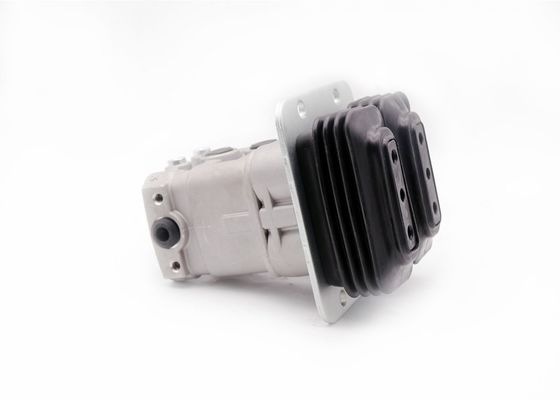 Machinery Excavator Parts Pilot Control Valve For  Foot Pedal Valve